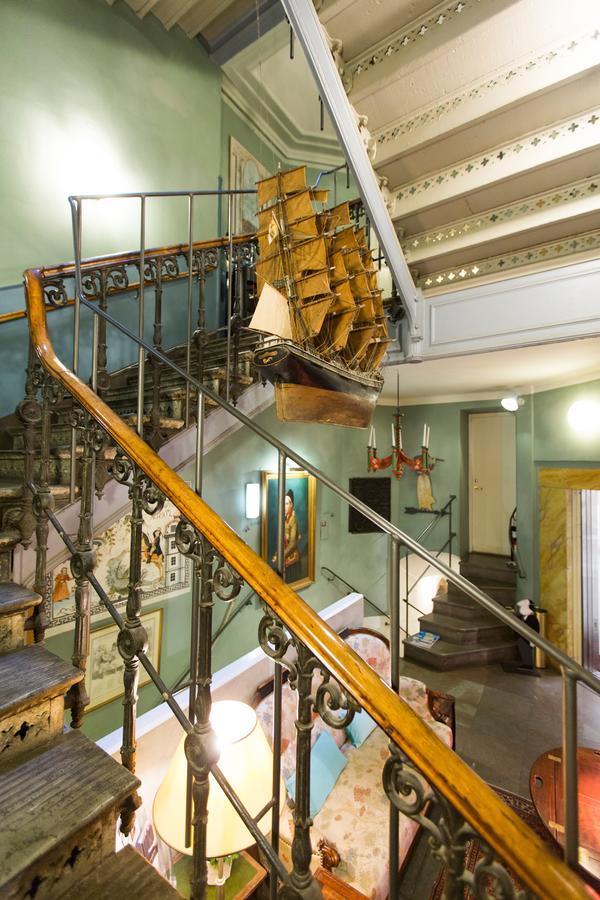Lady Hamilton Aparthotel 3*