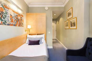 Lägenhetshotell Lady Hamilton 3*